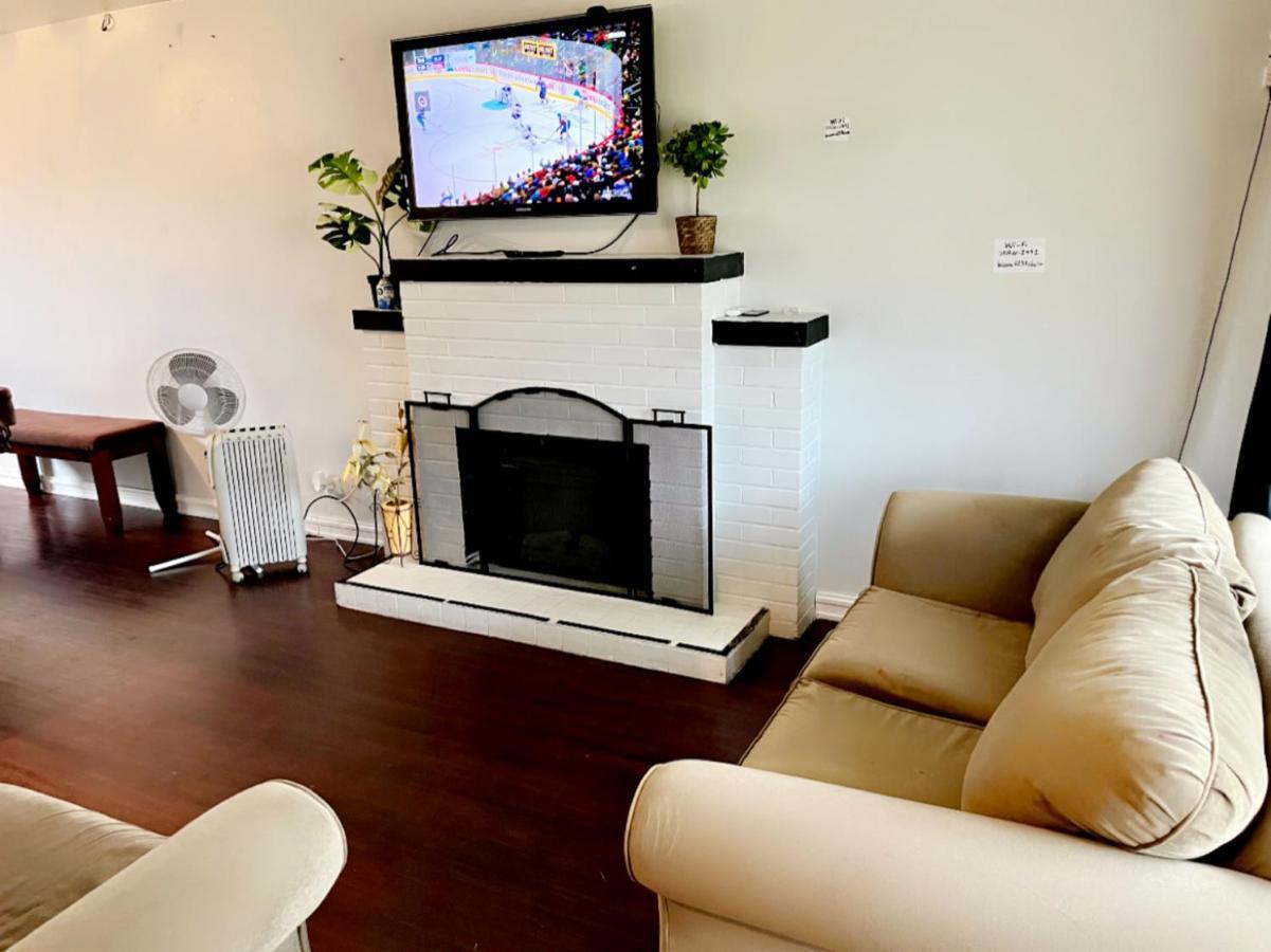 Vila Vintage - 3 Bed House - North Surrey - Ping-Pong And Pool Table - Tv Cable Exteriér fotografie